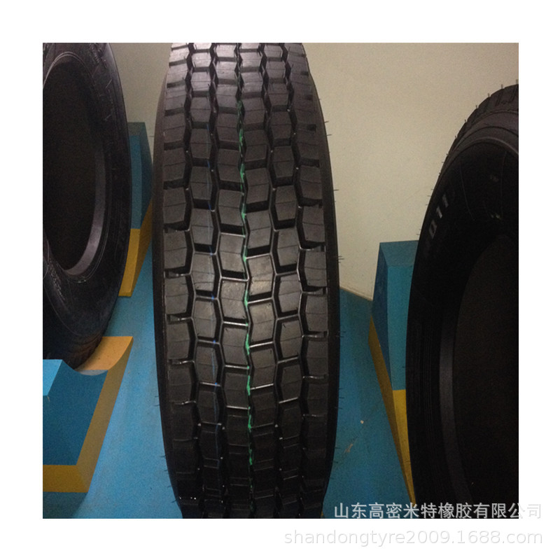 【现货销售】318/80R22.5真空钢丝轮胎 卡车货车子午线轮胎 出口