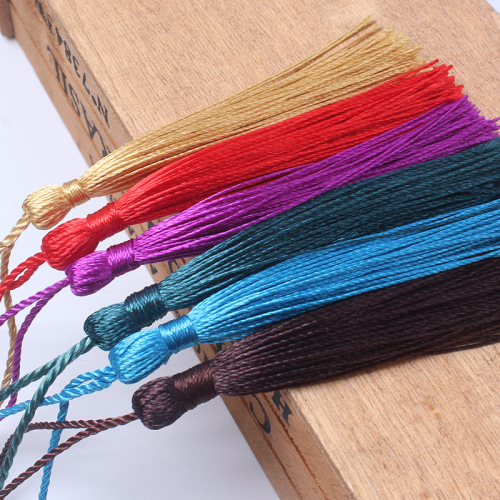 Manufacturer wholesale tassels, small tassels, Chinese knot tassels, bookmarks, small tassels, pendants, bookmarks, fans and tassels