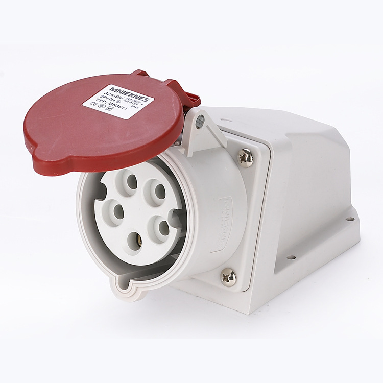 国曼电气32A 3P+N+PE明装插座MN3511