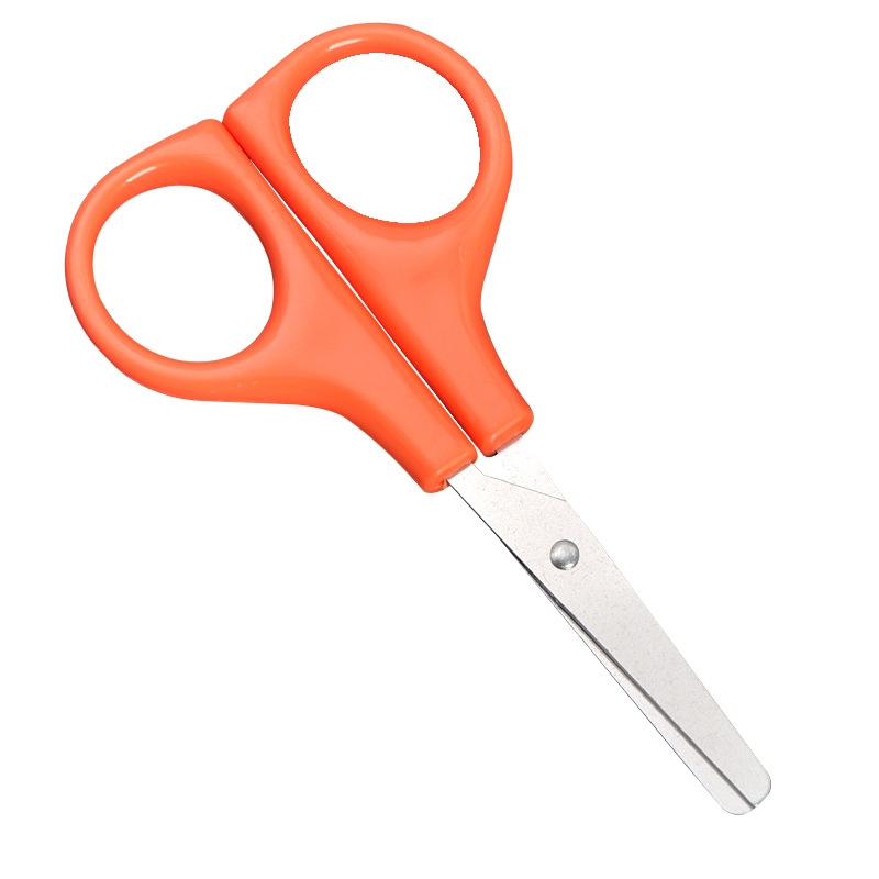 En stock al por mayor de acero inoxidable tijeras pequeñas estudiante de seguridad para niños tijeras pequeñas hechas a mano tijeras de hilo de cabeza plana tijeras domésticas