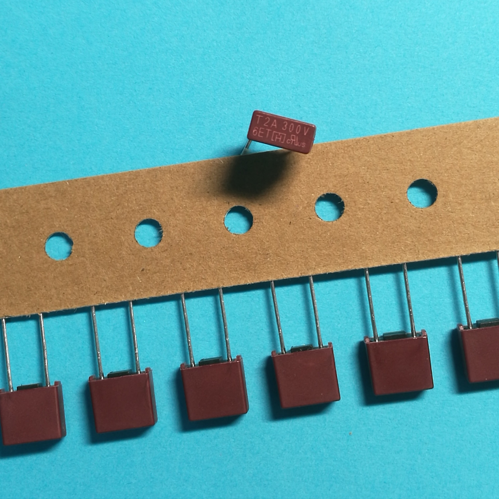 6ET塑封方形保险丝过流保护元件 SMT电流保险丝编带保险丝