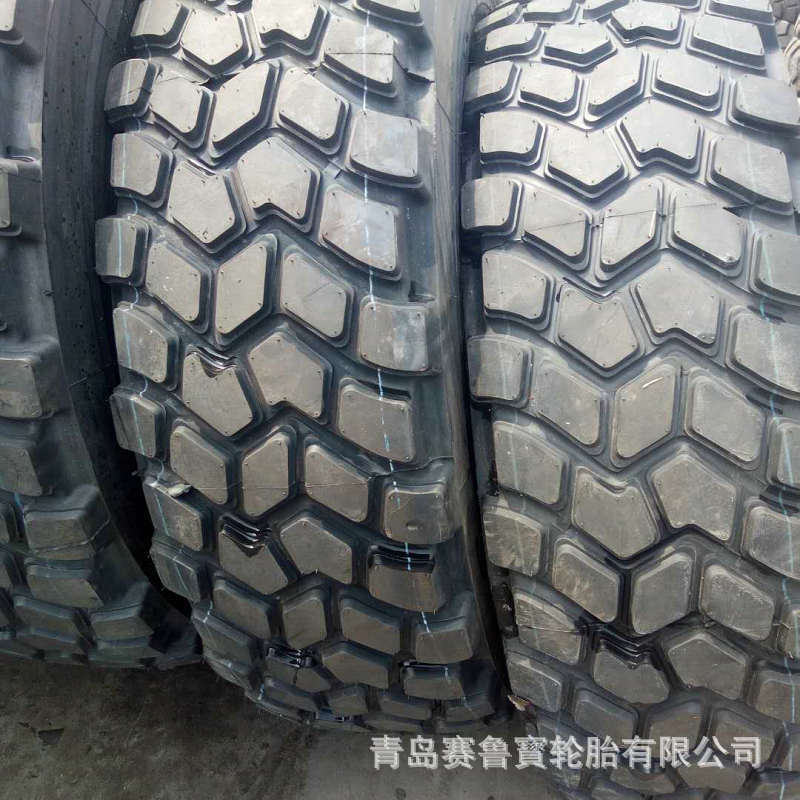 13.00R20 卡车钢丝轮胎 20层级