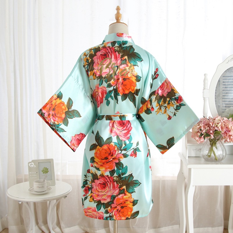 Camisón de la boda dorado peonía pintado a mano de seda artificial Novia vestido de maquillaje de la boda Vestido de la mañana comercio exterior