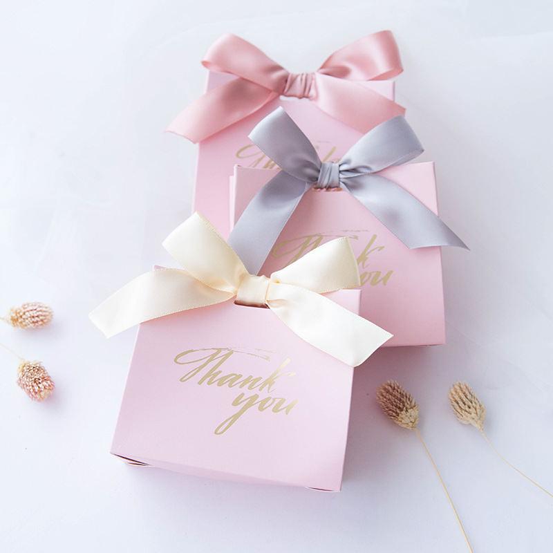 欧式创意婚礼用品喜糖袋 伴手礼品袋结婚喜糖纸袋个性手提袋批发