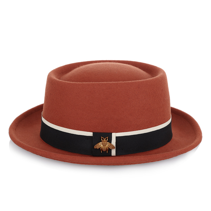 Sombrero de otoño e invierno de las mujeres de lana pura estilo coreano Jazz sombrero moda abeja accesorios pequeño bombín sombrero tradicional sombrero de fieltro artesanal