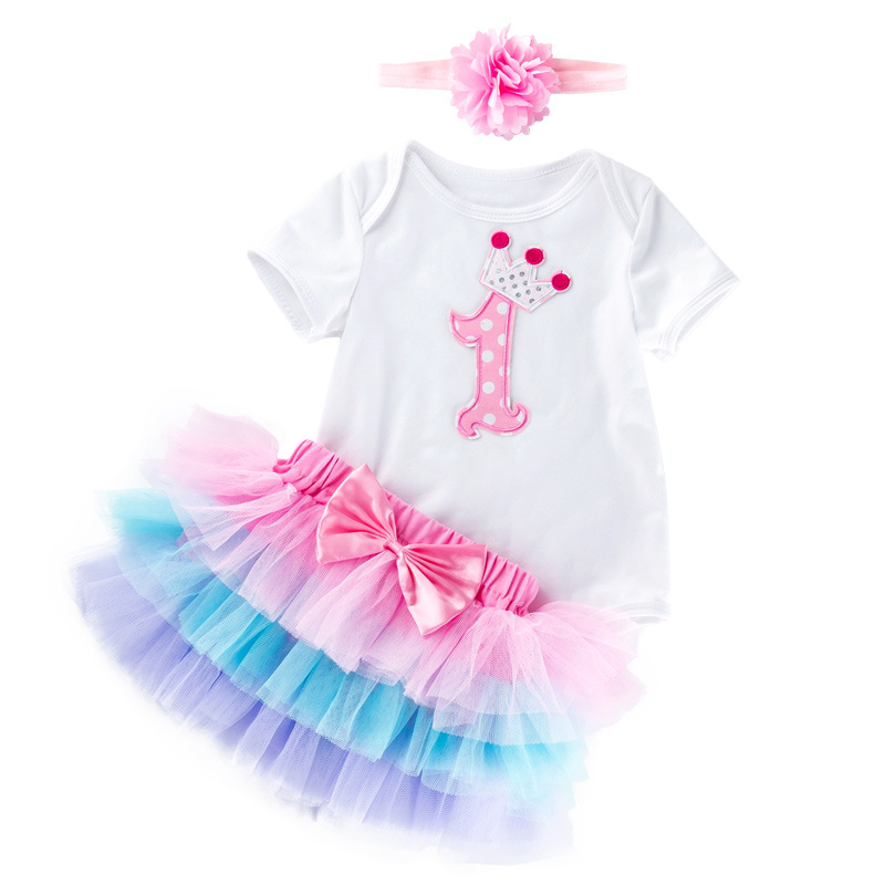 Venta directa de fábrica: Conjunto de vestido para el primer cumpleaños de bebé niña, pelele de manga corta, falda de seis capas, accesorio para el cabello, conjunto de fiesta de 3 piezas.