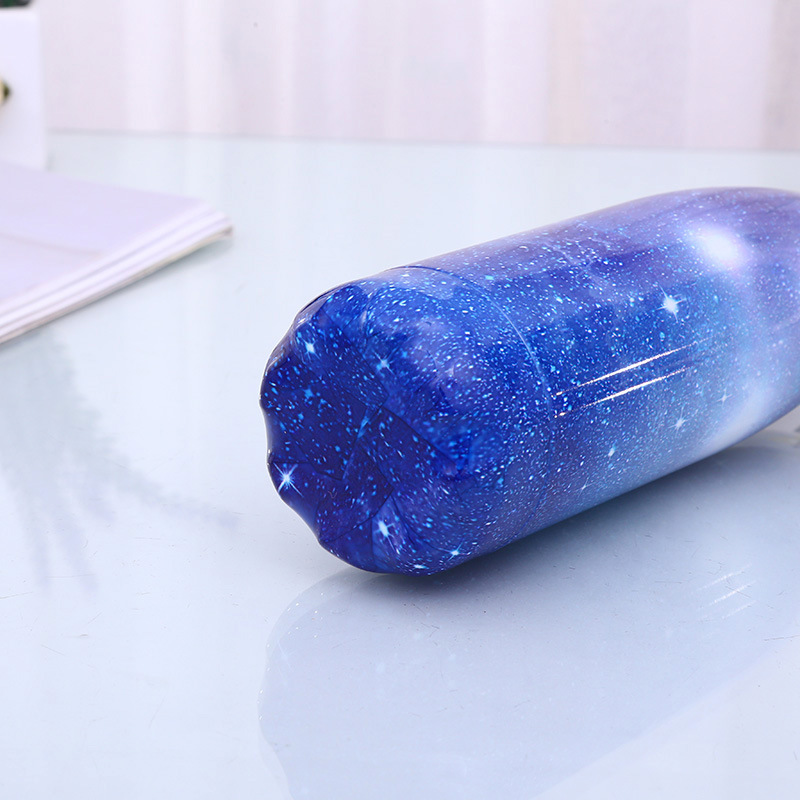 Fábrica directa lote creativo cielo estrellado Coke botella taza deportes al aire libre portátil termo de acero inoxidable taza de agua regalo al por mayor