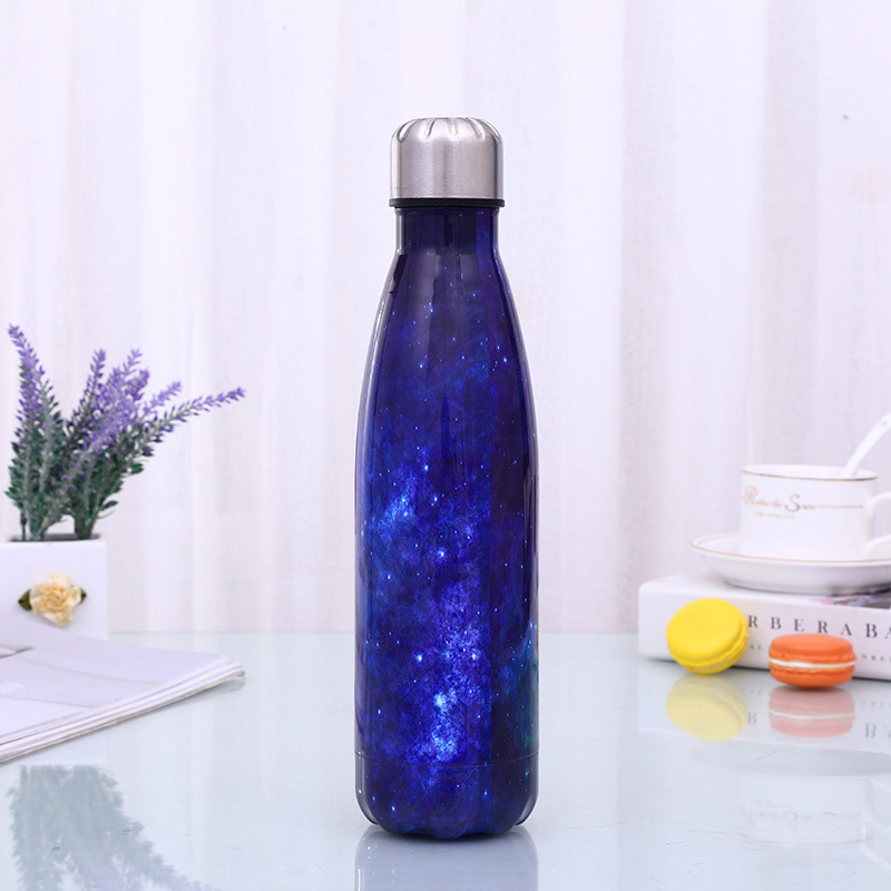 Fábrica directa lote creativo cielo estrellado Coke botella taza deportes al aire libre portátil termo de acero inoxidable taza de agua regalo al por mayor