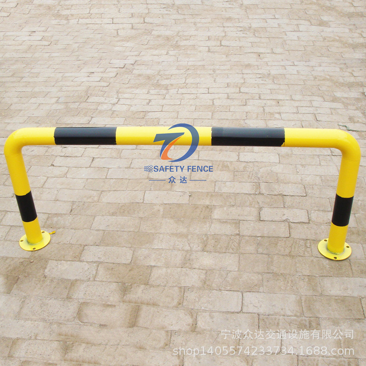 众达U型工厂防撞护栏钢管防撞栏加油站m型防撞护栏防撞柱送货上门