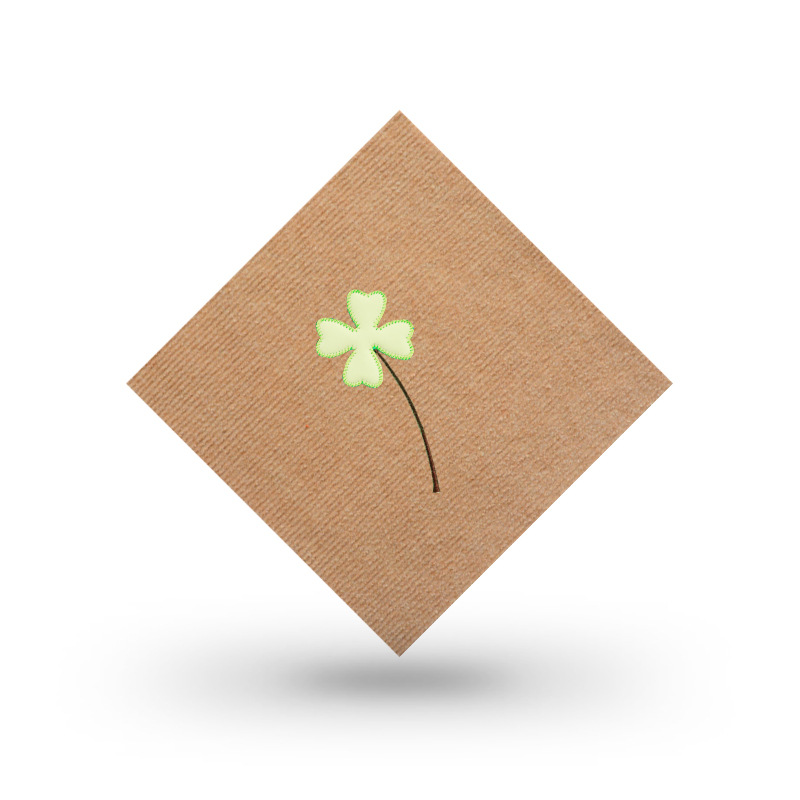 네 잎 클로버-베이지