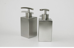 Stainless steel liquid soap dispenser press bottle portable shampoo and shower gel bottle lotion small bottle refill bottle
