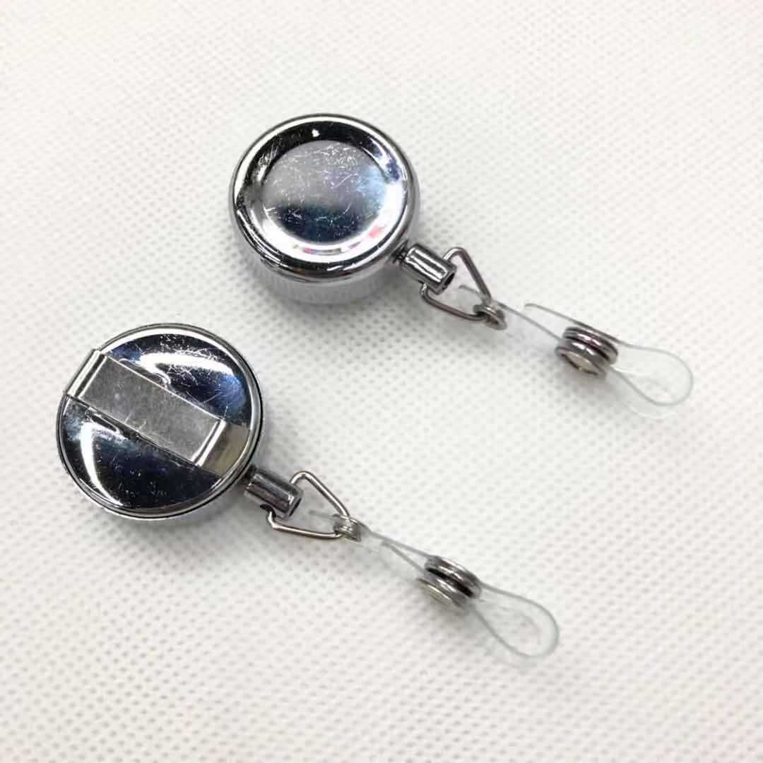 Fabricantes cocodrilo hebilla de metal hebilla telescópica de metal colgante de teléfono móvil insignia