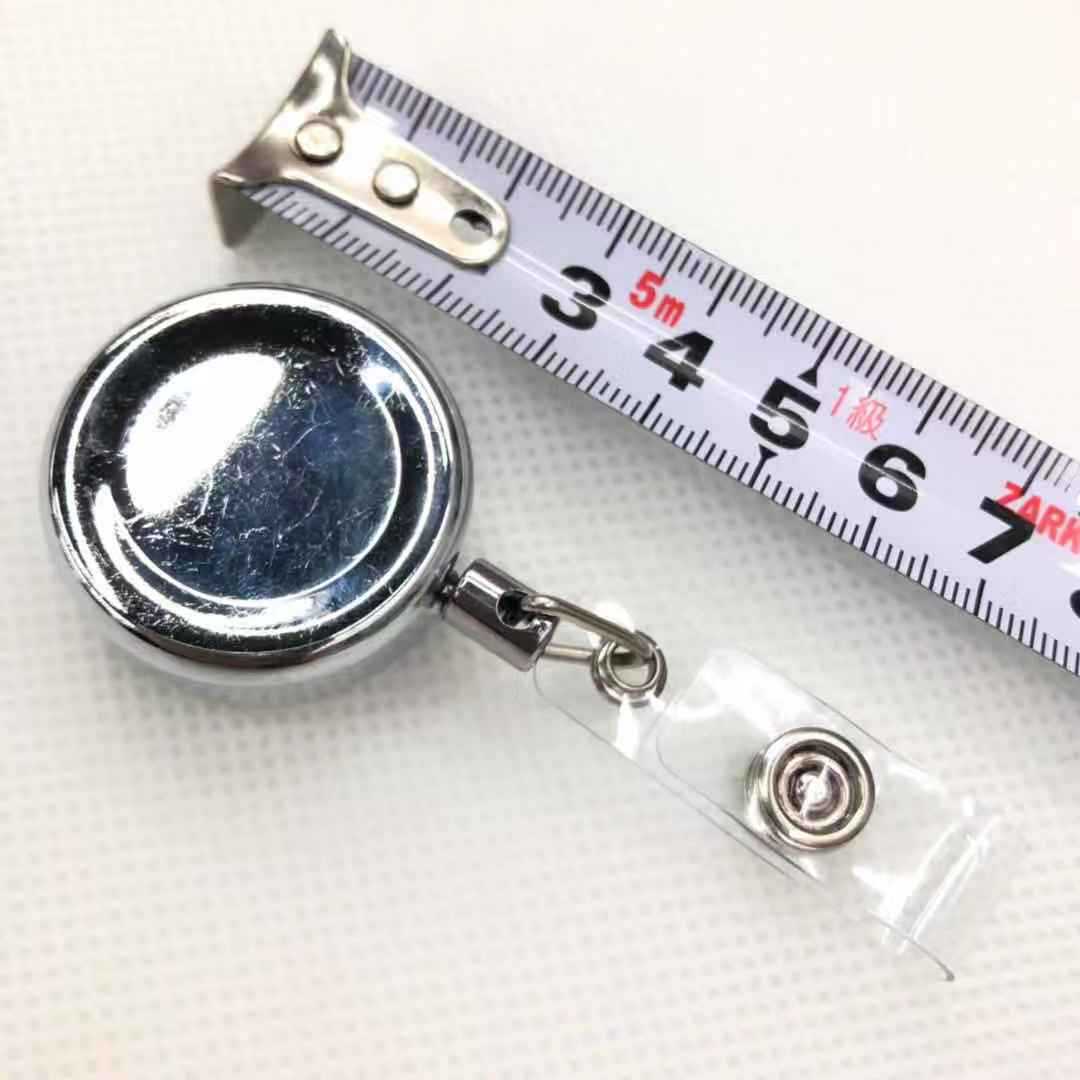 Fabricantes cocodrilo hebilla de metal hebilla telescópica de metal colgante de teléfono móvil insignia