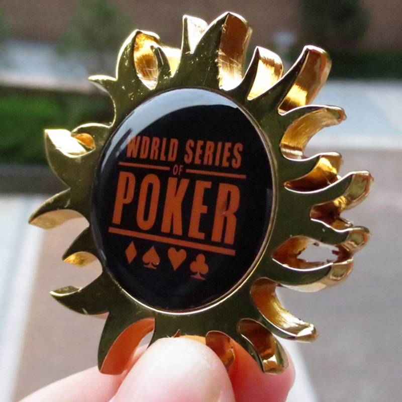 直径5cm WSOP可旋转玩的金属压牌器德州扑克礼品509