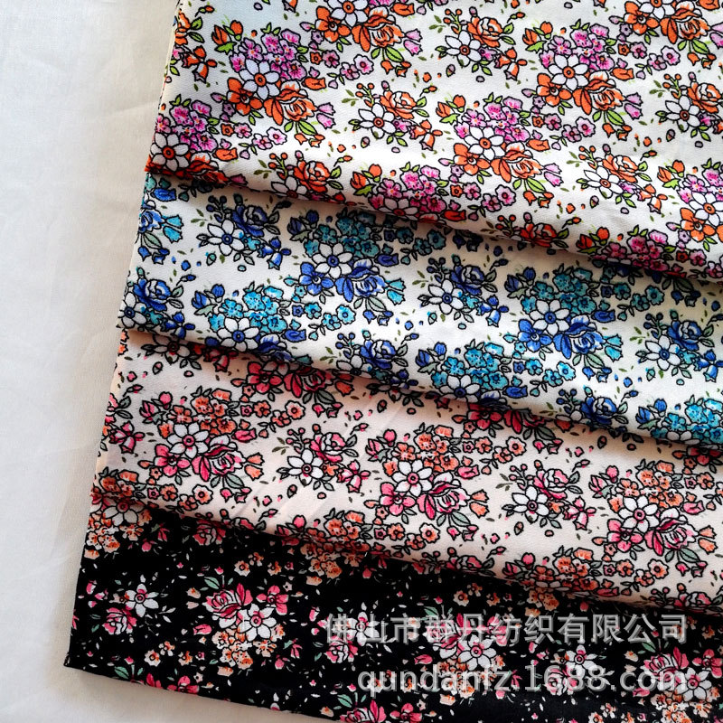 桃皮绒平纹小碎花印花面料 春亚纺涤纶印花 服饰箱包鞋材手袋面料