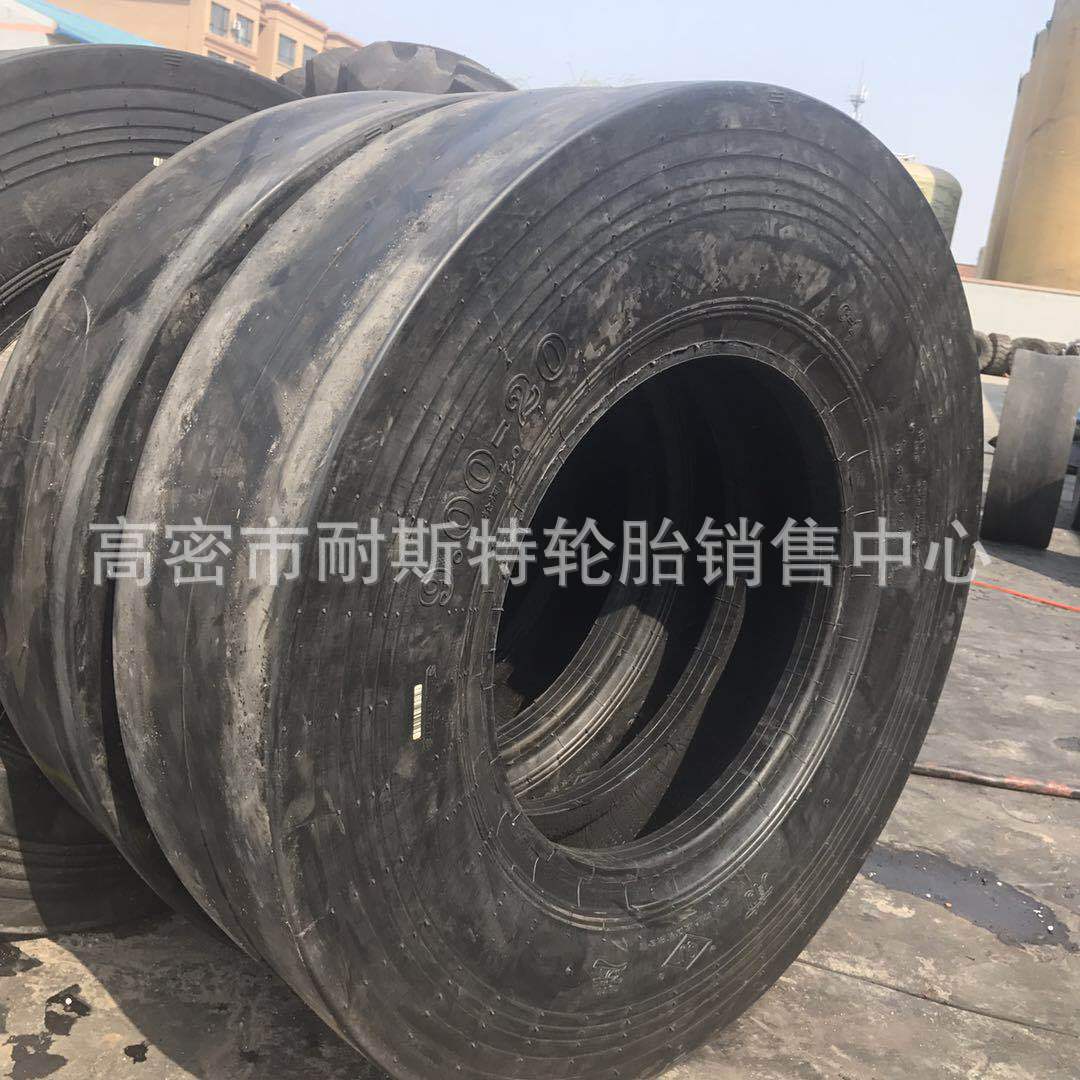 胶轮光面900-20 13/80-20 压路机轮胎销售