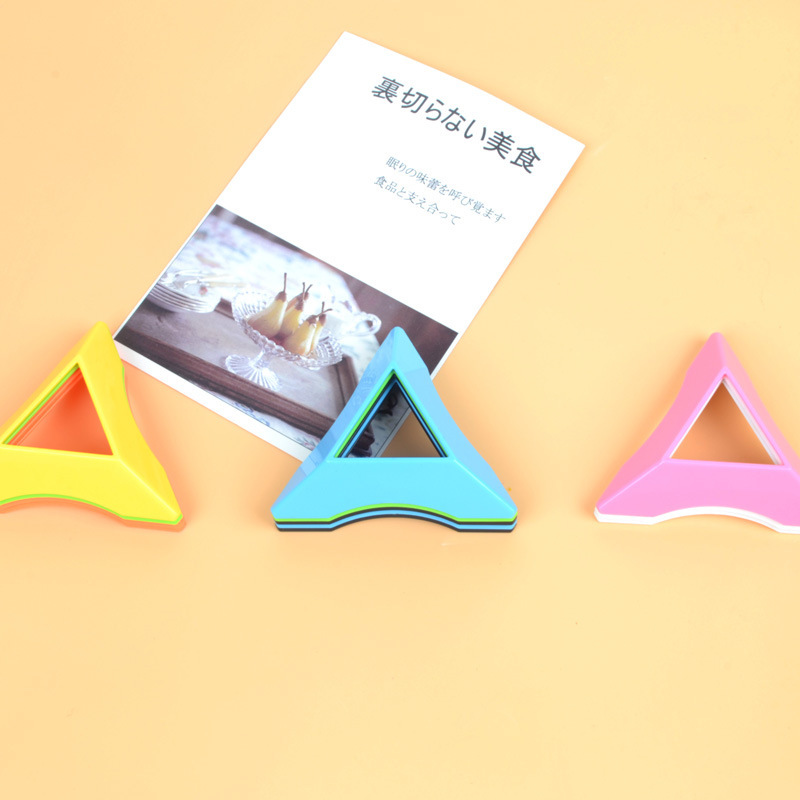 【ルービックキューブカラーベース】三角形展示スタンド玩具セット|undefined