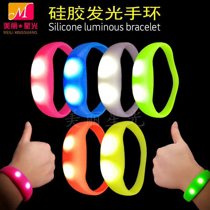 La fábrica aprueba directamente la pulsera de silicona led pulsera luminosa activada por voz suministros de vítores de concierto pulsera luminosa activada por voz
