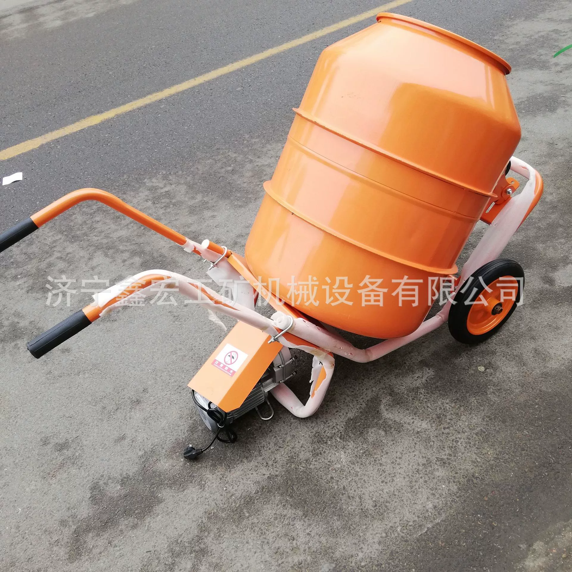 Небольшой смеситель ручной толчок Горизонтальный смеситель инженерного строительства Jining Xinhong