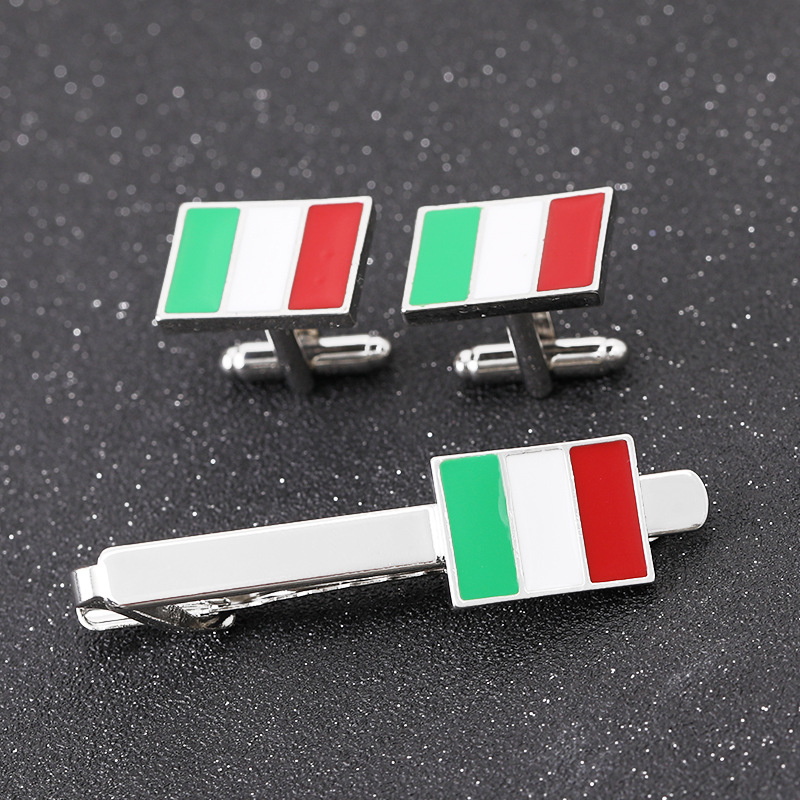 Set fermacravatta e gemelli con bandiere italia e francia_voghion.com