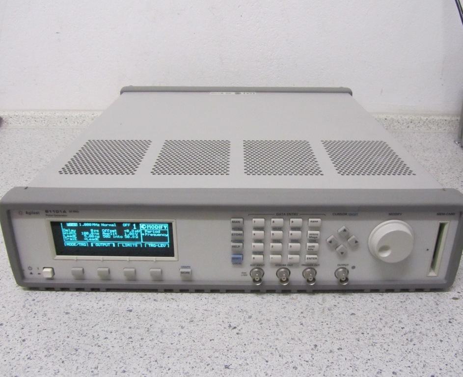 Agilent安捷伦 81110A 165/330MHz 单或双通道 脉冲、码型发生器