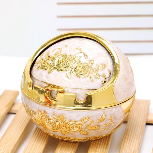 Large spherical ashtray creative flip cover personality trend home living room coffee table multi-functional European fashion ashtray