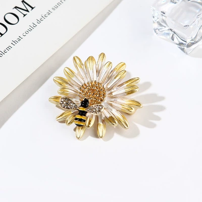 Bee Daisy Brooch Pin Clothing – Yaxa sancaqları