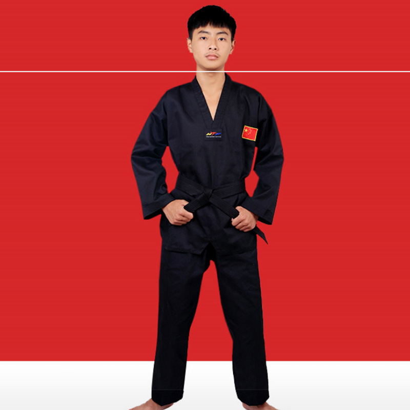 검은색