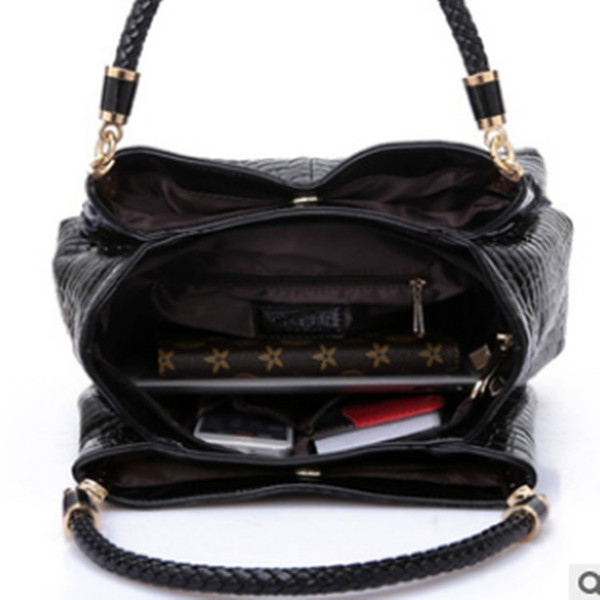 classic universal elegant retro bag