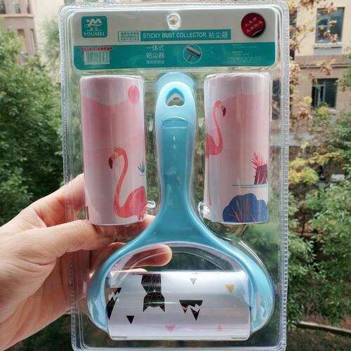 Hot-selling household dust paper lint sticker roller to stick lint and tear off clothes with dust paper to remove lint