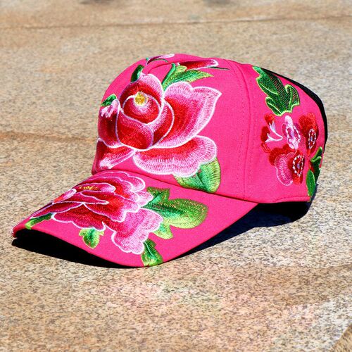 Manufacturer wholesale Yunnan ethnic style embroidered baseball caps, empty top sun hats, sunshade embroidery travel hats factory