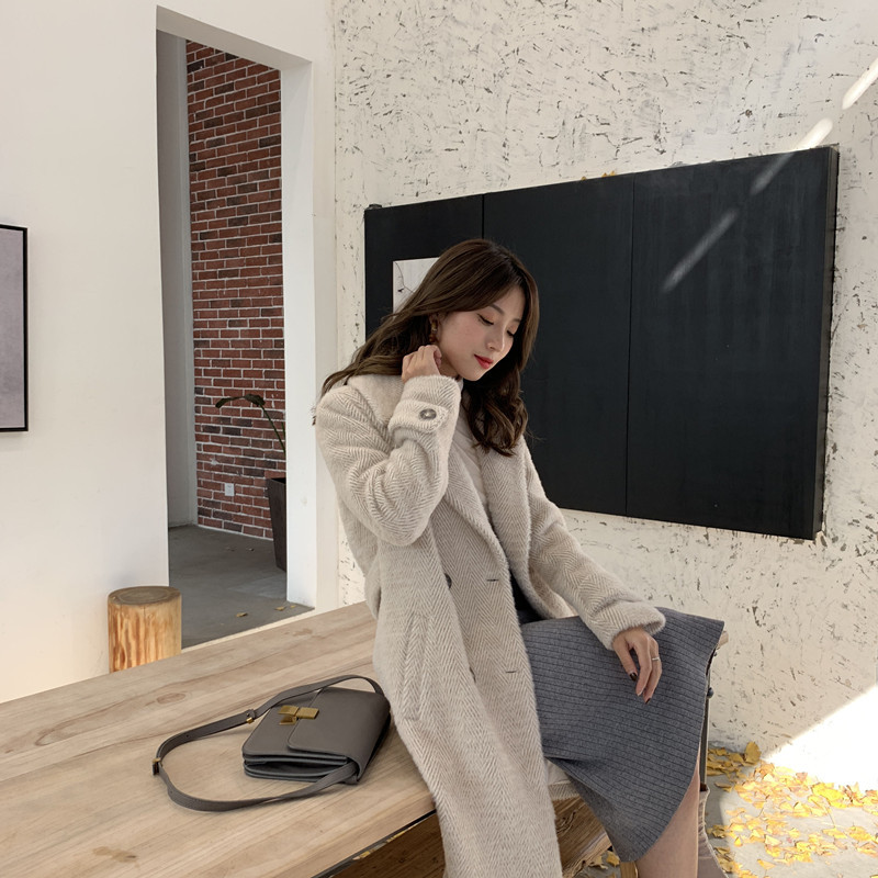Faux Rabbit Fur Suit Collar Coat Image 4