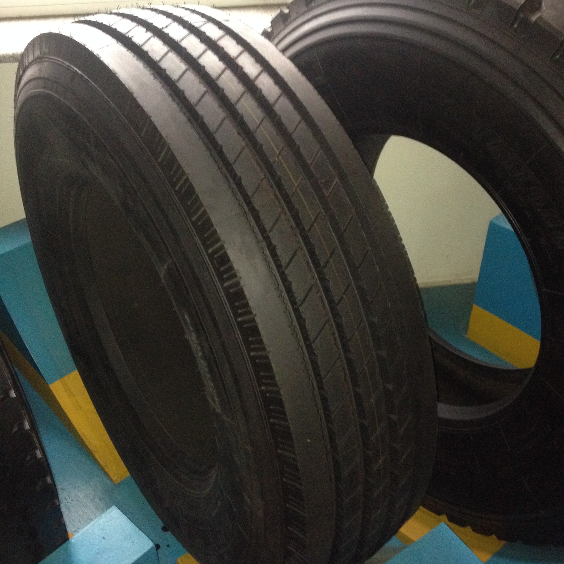 工厂直销 295/80r22.5全钢丝真空轮胎 优质耐磨 出口认证齐全现货