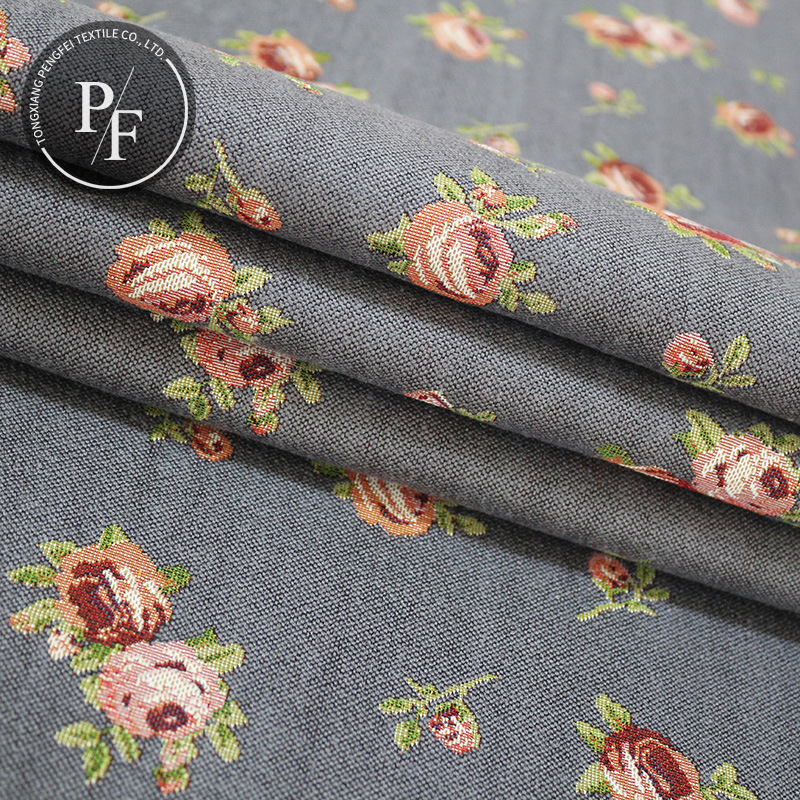 厂家直销   时尚连衣裙时装靠垫抱枕    田园布料 小清新 提花面