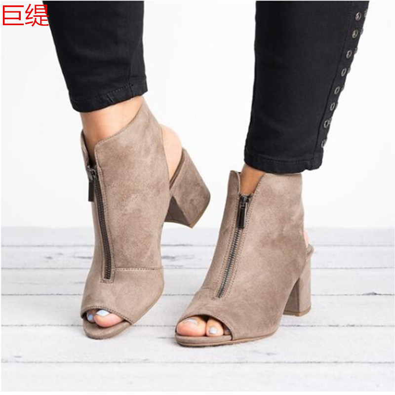 2020 Spring Wish Amazon Independent Station Southeast Asia European and American Export Large Size Fish Mouth Thick Heel Sandals for Women