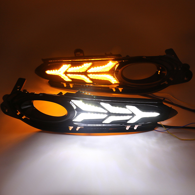 Adecuado para 15-18 Honda Yizhi Luz de marcha diurna HRV especial Luz de marcha diurna Yizhi HRV modificado LED