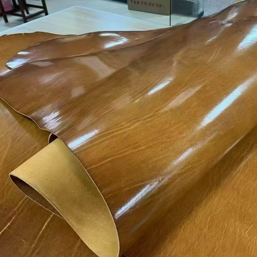 头层日落黄植鞣油蜡牛皮 厚度3.5/4.0，30元/尺