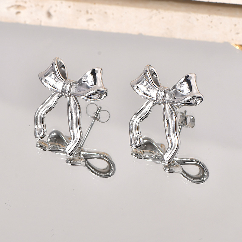 Bow Knot Pattern 1 Pair Sweet Bow Knot Titanium Steel 18K Gold Plated Ear Studs