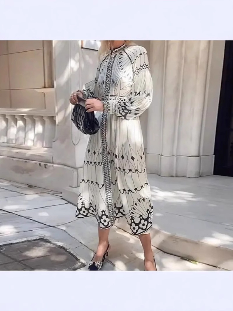 Estación independiente transfronteriza de Amazon Ropa europea y americana 25 nuevos vestidos elegantes de otoño e invierno de manga larga estilo palacio