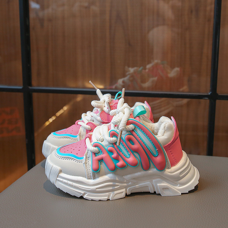 2023 Otoño e Invierno nuevos niños zapatilla de deporte de Internet celebridad niñas zapatos de papá niños estudiante zapatos de algodón caliente