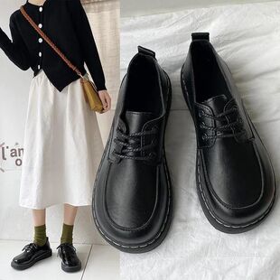 Ӣ���L��ɫСƤЬŮ���s�ٴ�ƽ�׆�Ь2025�n�洺���¿�ܛ�ÌW��Ь