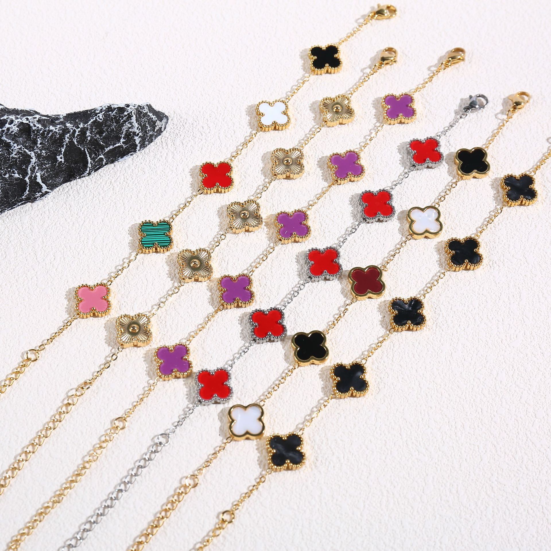 Glossy Five-Leaf Clover Bracelet, Light Luxury and High-End Feel, Women's Lucky Clover Jewelry Accessories, Export Wholesale, Versatile