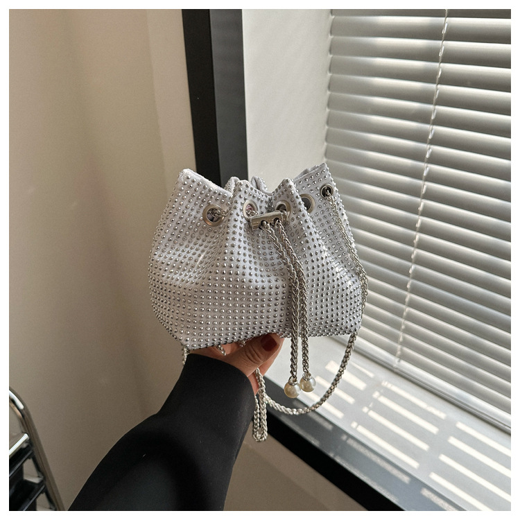 Minimalist Women's Bucket Bag With Diamond Details Single Shoulder_voghion.com