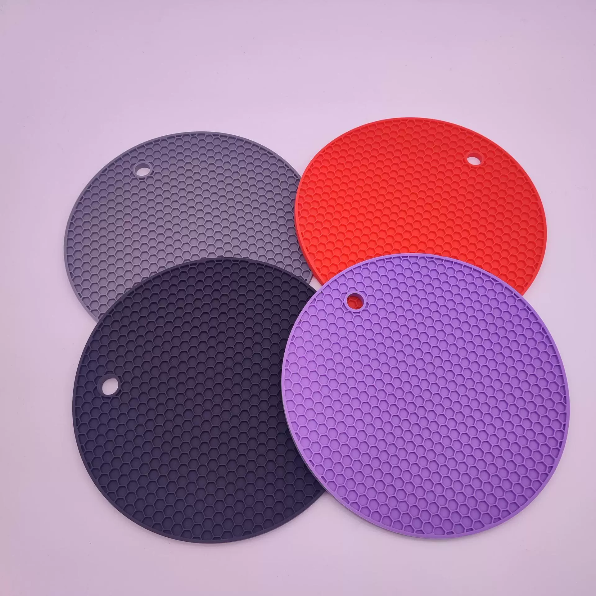 Круглые сотовые силиконовые столовые коврики антиугарные нескользящие коврики теплоизоляционные коврики силиконовые столовые коврики легко моют и устойчивы к высоким температурам оптовая торговля