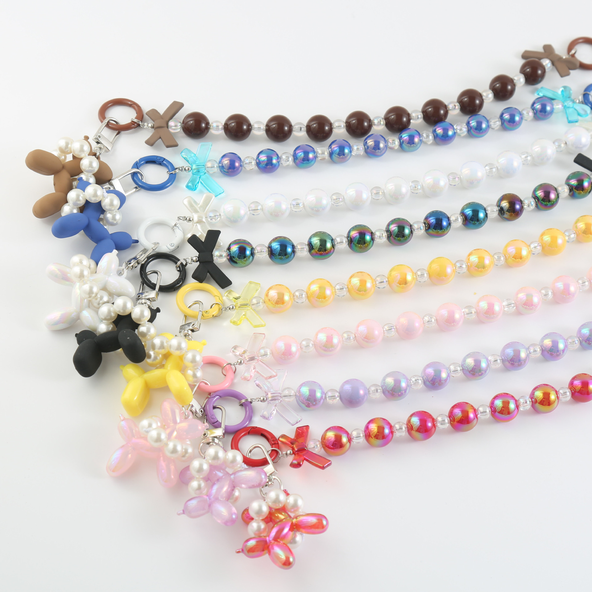 TikTok CADENA DE TELÉFONO MÓVIL adornos decorativos doble hebilla colgante Globo perro colgante DIY teléfono móvil Shell cadena hecha a mano con cuentas