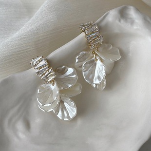 �y��~΢��ʯ������hŮС���OӋ�Еr�К��|�W�t�͹Ż�����h