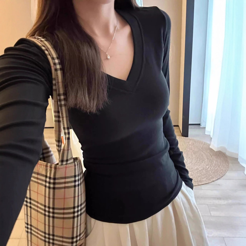 2026 Autumn/Winter New Style German Velvet V-Neck Regular Shoulder Long Sleeve T-Shirt for Women, Slim Fit Basic Style Hot Girl Top 2026 Autumn/Winter New Style German Velvet V-Neck Regular Shoulder Long Sleeve T-Shirt for Women, Slim Fit Basic Style Hot Girl Top
