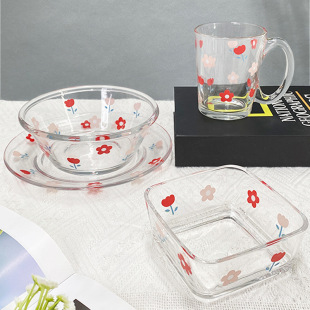 �羳ins�L�t��������P�ɐ���Ů�ı���ܱ���֭��ţ����ͱ��P��
