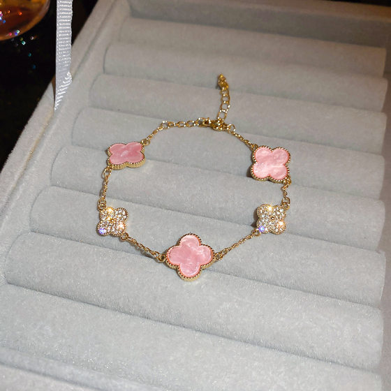 Real Gold Electroplated Zircon Four-petal Flower Imitation Fritillaria Bracelet Light Luxury High-end Sense Bracelet Sweet All-match Bracelet Wholesale Women
