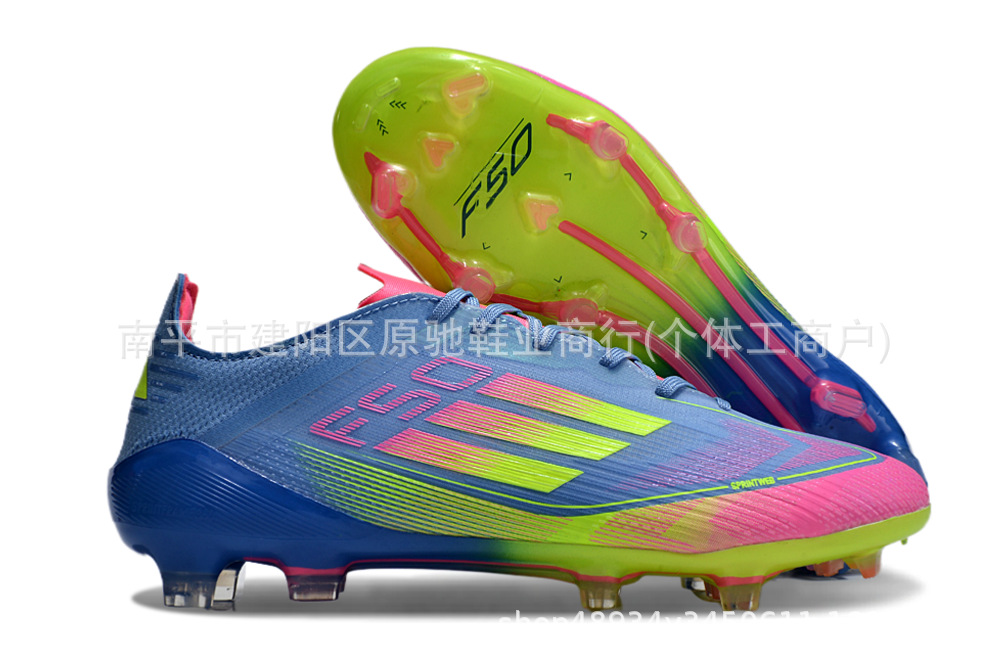 Fábrica de Putian al por mayor F50 zapatos de fútbol FG zapatos con lengua baja zapatos de fútbol hombres